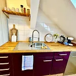 Fantastische Dachgeschosswohnung In Connewitz Nahe Karli - Platz Fuer Bis Zu 5 Personen - Tolle Lage Und Oeffentliche Verkehrsmittel לייפציג