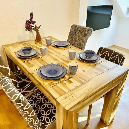 Fantastische Dachgeschosswohnung In Connewitz - 3 Private Schlafbereiche - Platz Fuer Bis Zu 5 Personen - Tolle Lage Und Oeffentliche Verkehrsmittel Apartment Leipzig