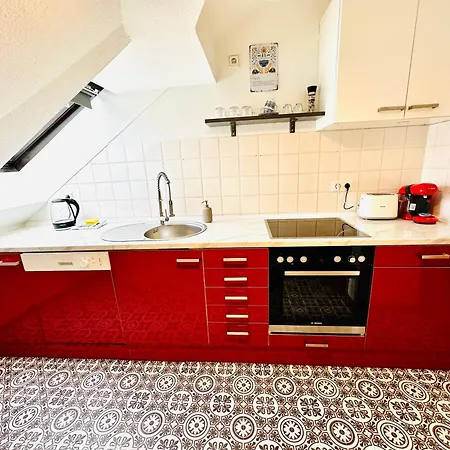 Fantastische Dachgeschosswohnung In Connewitz Nahe Karli - Platz Fuer Bis Zu 5 Personen - Tolle Lage Und Oeffentliche Verkehrsmittel * Leipzig
