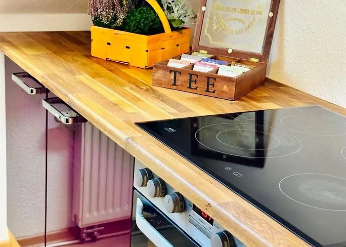 Fantastische Dachgeschosswohnung In Connewitz Nahe Karli - Platz Für Bis Zu 5 Personen - Tolle Lage Und öffentliche Verkehrsmittel Leipzig